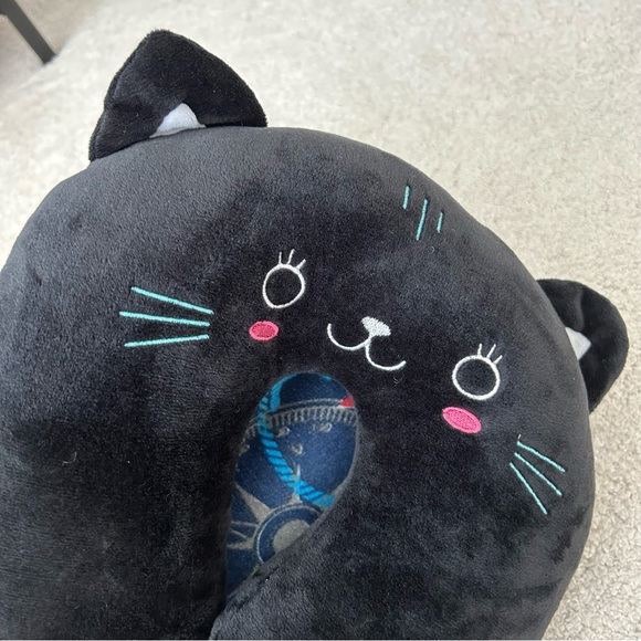 Set of 2 - Travel Neck Pillows - Picture 11 of 11